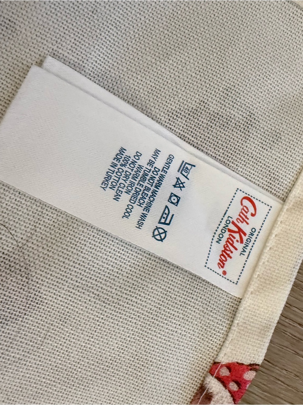 Cath Kidston “Dog Portraits” NWT Apron - Picture 7 of 8